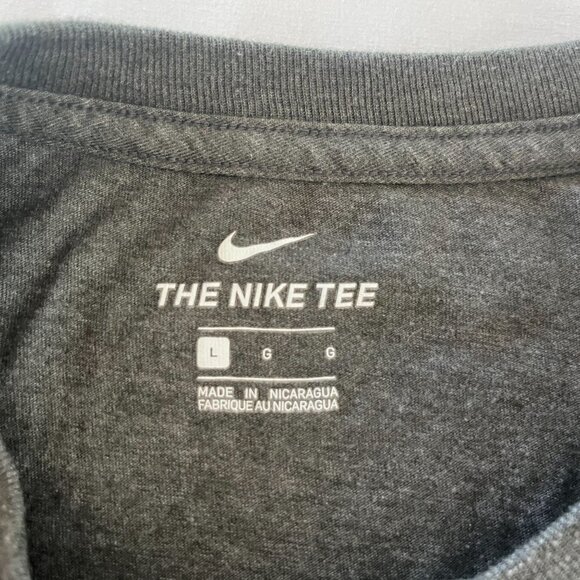 THE‎ Nike Tree Sweater Mens L Gray Long Sleeve Sweatshirt Nike Logo Camo … - Picture 3 of 4